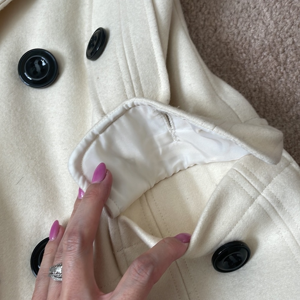 Wool coat - Picture 3 of 9